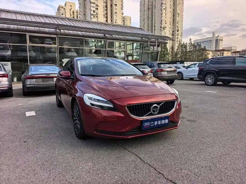 Volvo Volvo V40 2017 T3 Intelli-Safe Edition 2019 - thumbnail 2