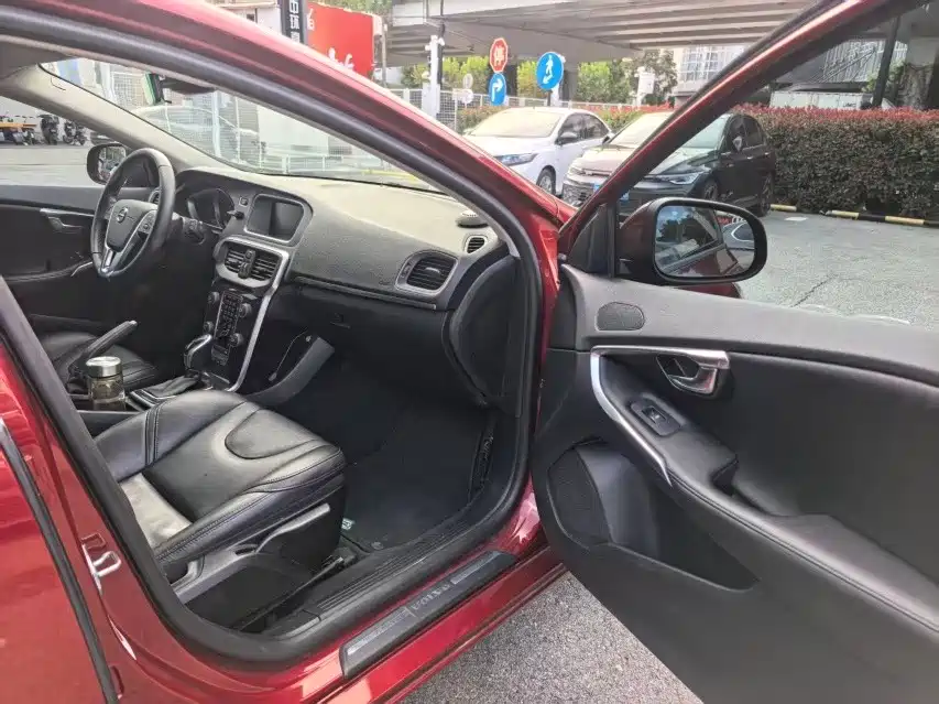 Volvo Volvo V40 2017 T3 Intelli-Safe Edition 2019 - thumbnail 10