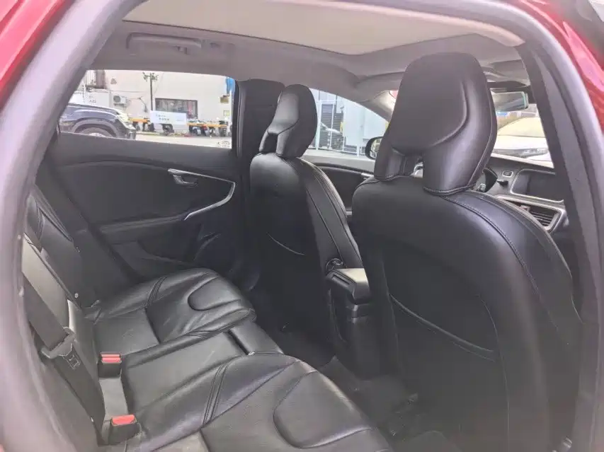 Volvo Volvo V40 2017 T3 Intelli-Safe Edition 2019 - thumbnail 11