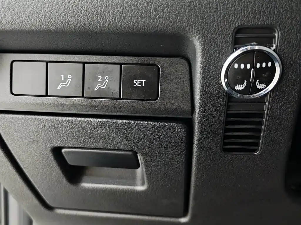 Mazda Mazda CX-30 2021 2.0L Automatic Premium 2022 - thumbnail 14