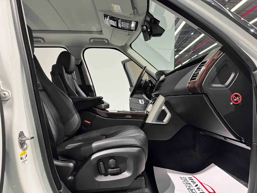 Land Rover Range Rover 2016 3.0T European Specification 2017 - thumbnail 13