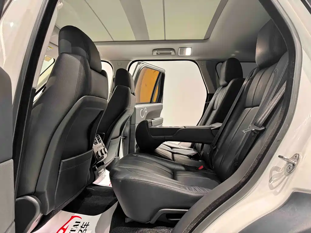 Land Rover Range Rover 2016 3.0T European Specification 2017 - thumbnail 15