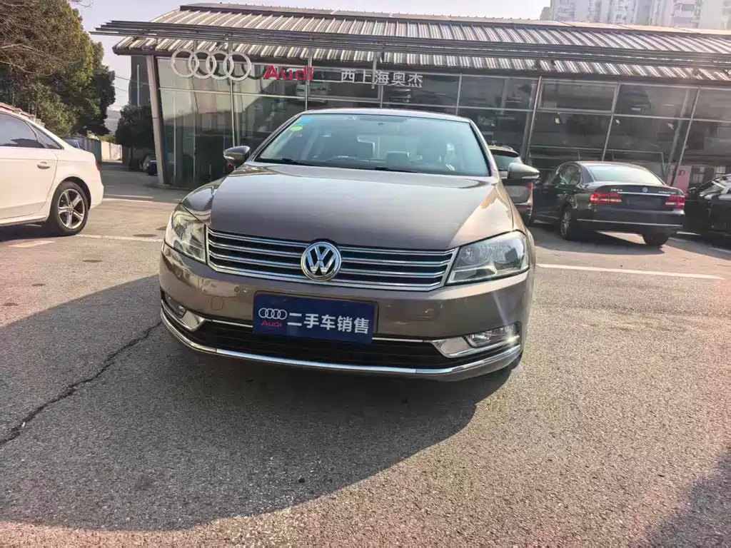 Volkswagen Magotan 2015 1.8TSI Leading Edition 2016 - thumbnail 2