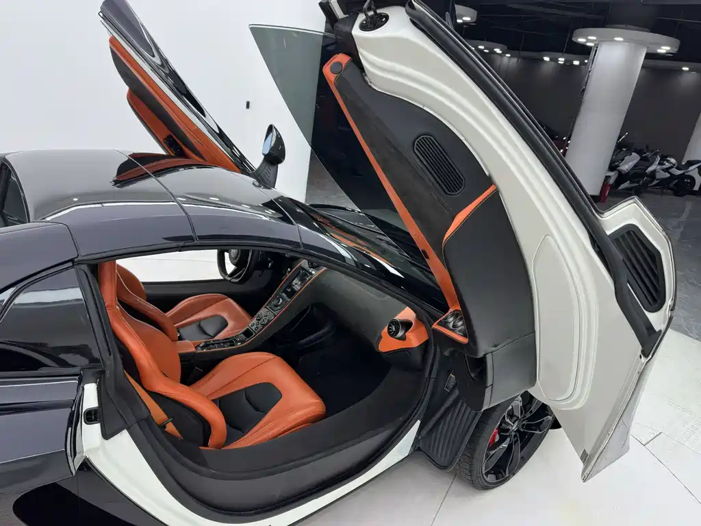 McLaren McLaren 12C 2013 3.8T Spider 2014 - thumbnail 15