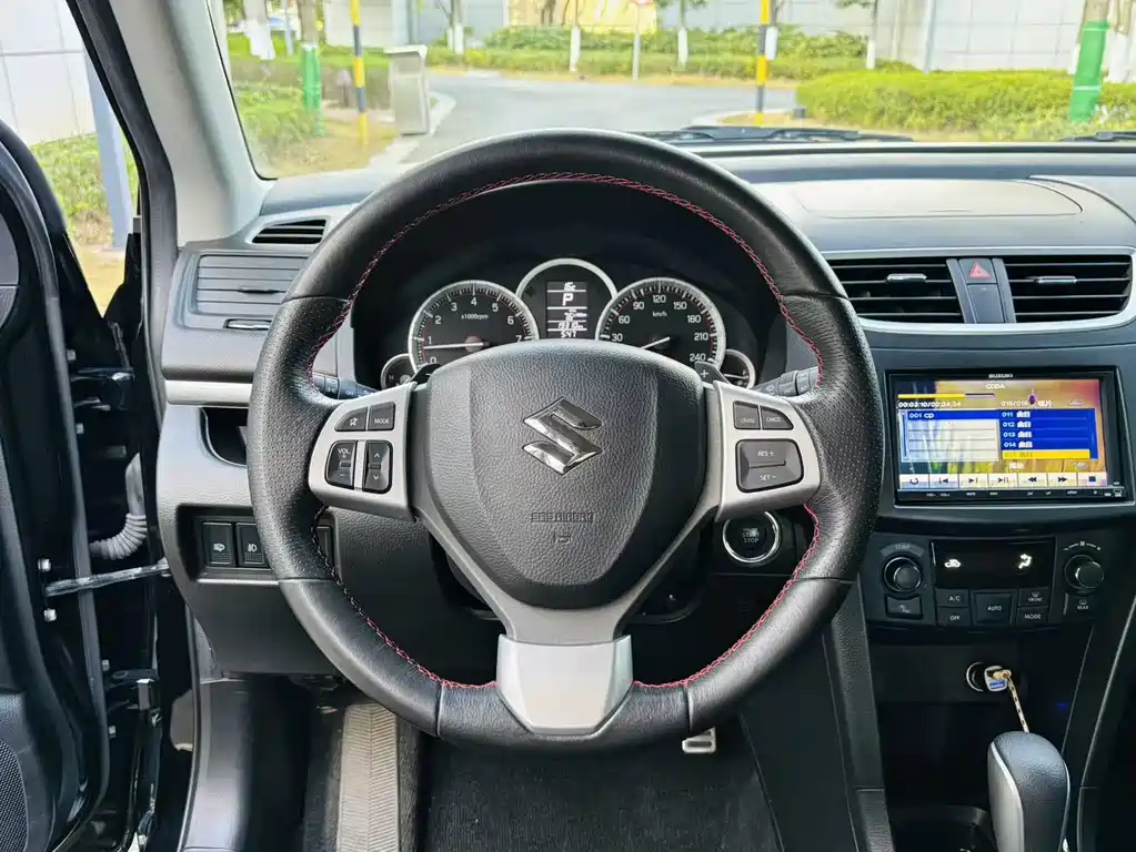 Suzuki Suzuki Swift 2014 1.6L CVT 2WD Luxury Edition 2015 - thumbnail 18