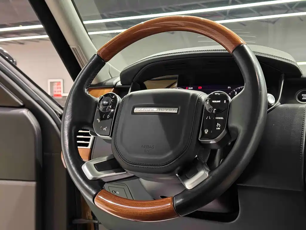 Land Rover Range Rover 2021 3.0 L6 50th Anniversary Edition 2021 - thumbnail 13
