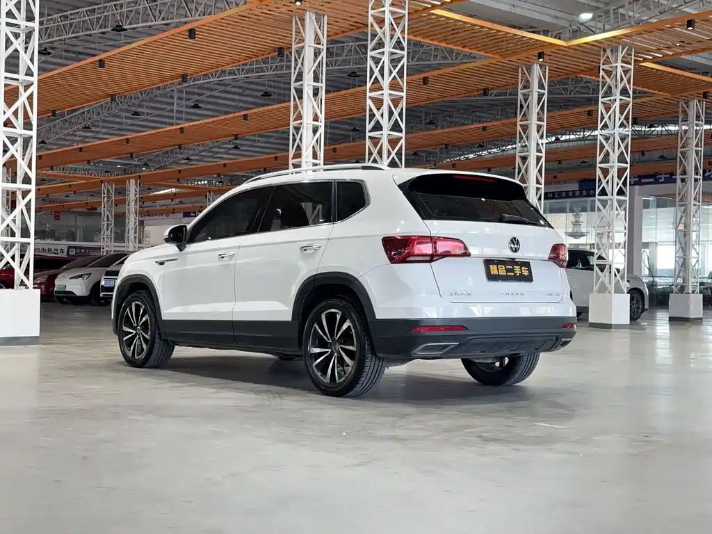Volkswagen Tharu 2021 280TSI Front-Wheel Drive Luxury Edition 2021 - thumbnail 6