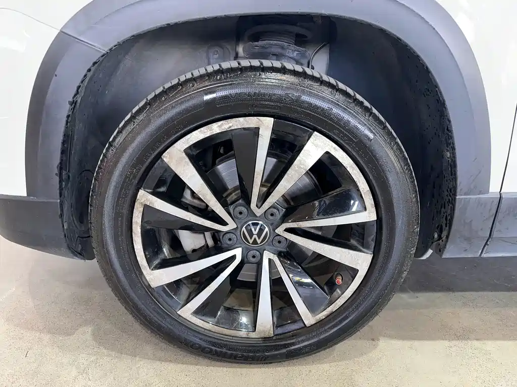 Volkswagen Tharu 2021 280TSI Front-Wheel Drive Luxury Edition 2021 - thumbnail 11