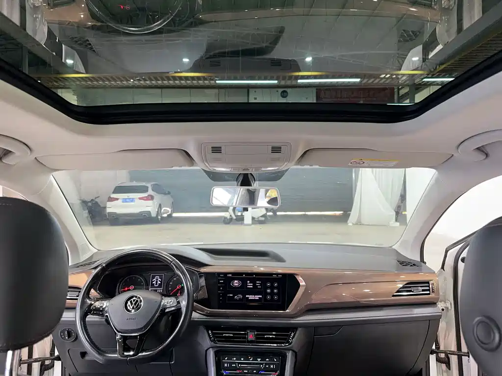 Volkswagen Tharu 2021 280TSI Front-Wheel Drive Luxury Edition 2021 - thumbnail 16