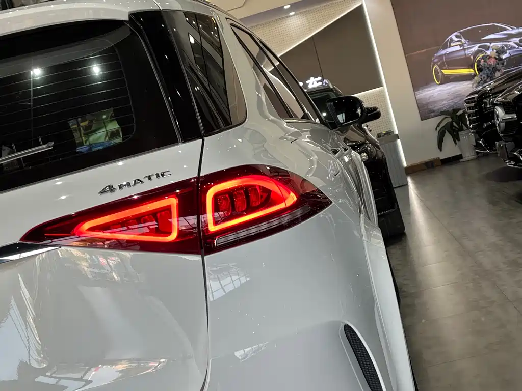 Mercedes-Benz Mercedes-Benz GLE 2020 Facelift GLE 450 4MATIC Luxury 2020 - thumbnail 8