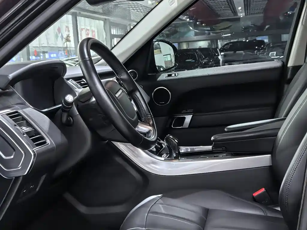 Land Rover Range Rover Sport 2021 3.0 L6 SE 2021 - thumbnail 3