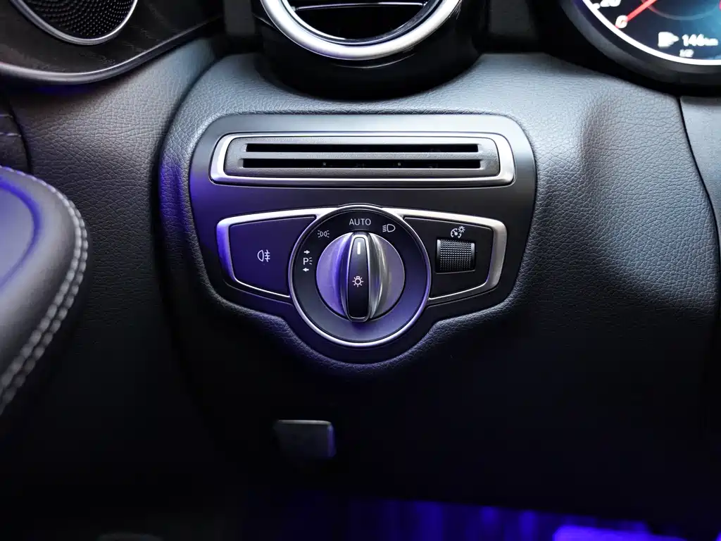 Mercedes-Benz Mercedes-Benz C-Class 2020 Facelift C 260 L Sport Edition 2020 - thumbnail 16