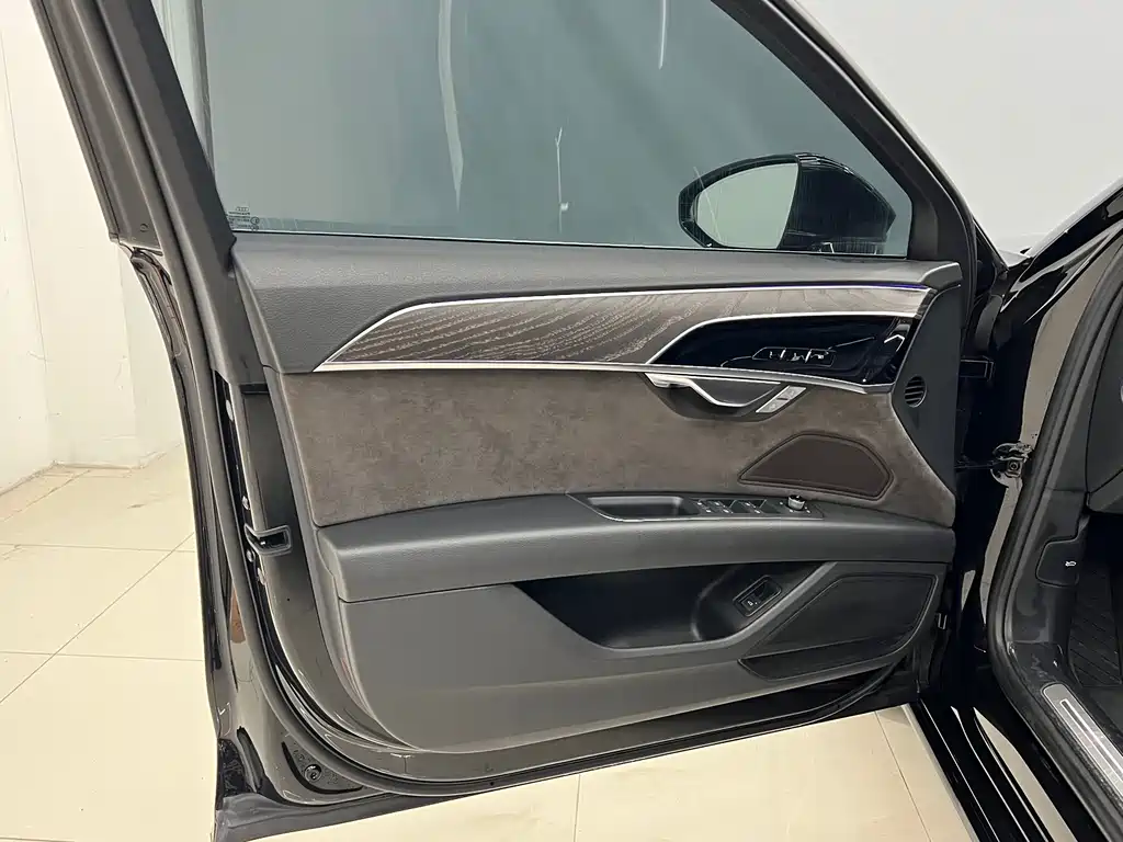 Audi Audi A8 2019 A8L 50 TFSI quattro Comfort Line 2020 - thumbnail 5