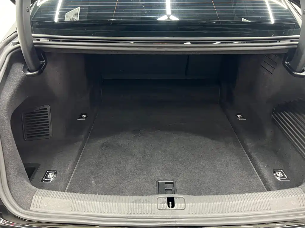 Audi Audi A8 2019 A8L 50 TFSI quattro Comfort Line 2020 - thumbnail 16