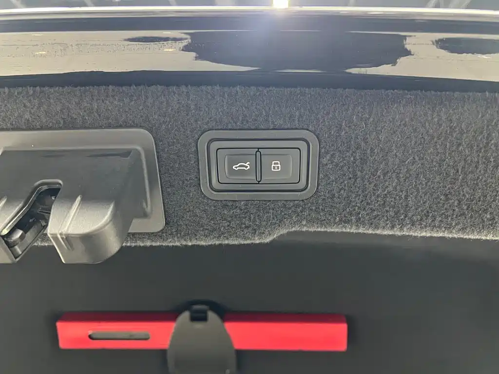 Audi Audi A8 2019 A8L 50 TFSI quattro Comfort Line 2020 - thumbnail 17