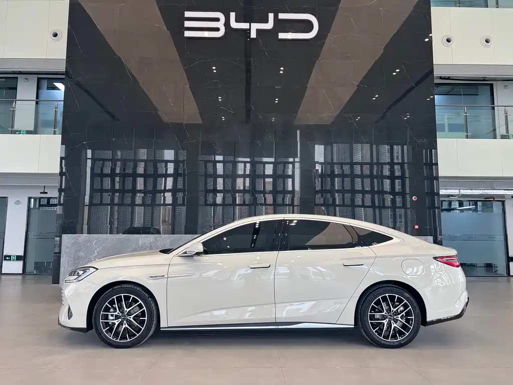 BYD BYD Seal 07 DM-i 2025 Model DM-i 1.5L 125km Elite Version 2024 - thumbnail 3