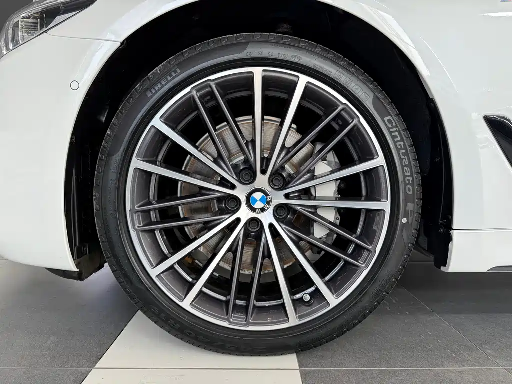 BMW BMW 5 Series 2019 530Li Luxury M Sport Package 2019 - thumbnail 18