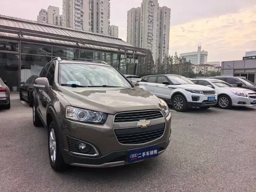 Chevrolet Chevrolet Captiva 2015 2.4L 2WD City Edition 7-seater 2016 - thumbnail 4
