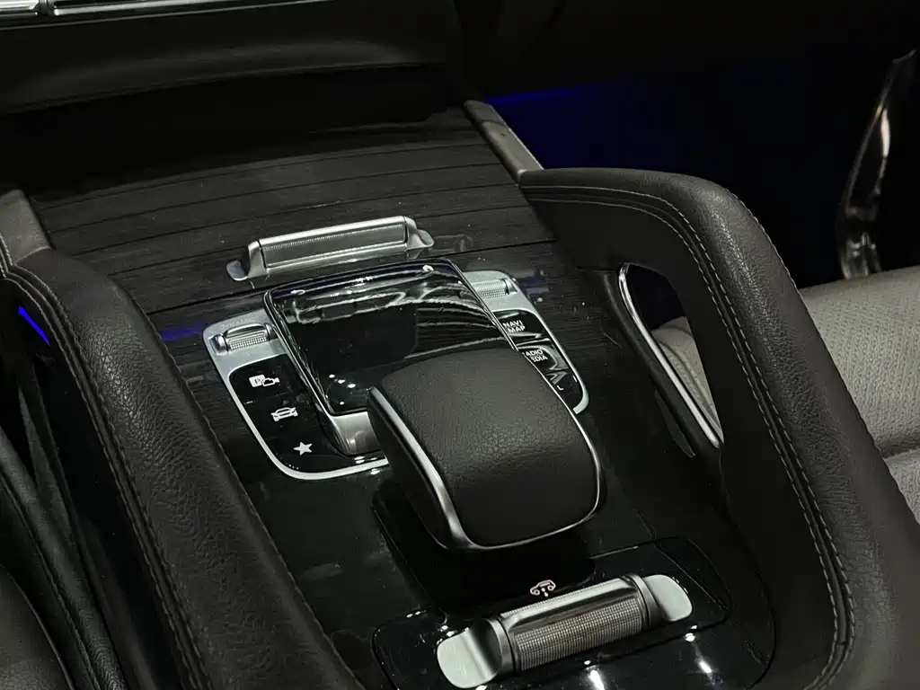 Mercedes-Benz Mercedes-Benz GLE 2020 Facelift GLE 350 4MATIC Fashion Edition 2020 - thumbnail 16