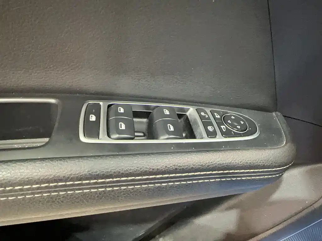 BYD BYD Song MAX 2017 1.5T Automatic Intelligent Elite 7-seater 2018 - thumbnail 11