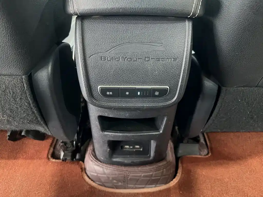 BYD BYD Song MAX 2017 1.5T Automatic Intelligent Elite 7-seater 2018 - thumbnail 17