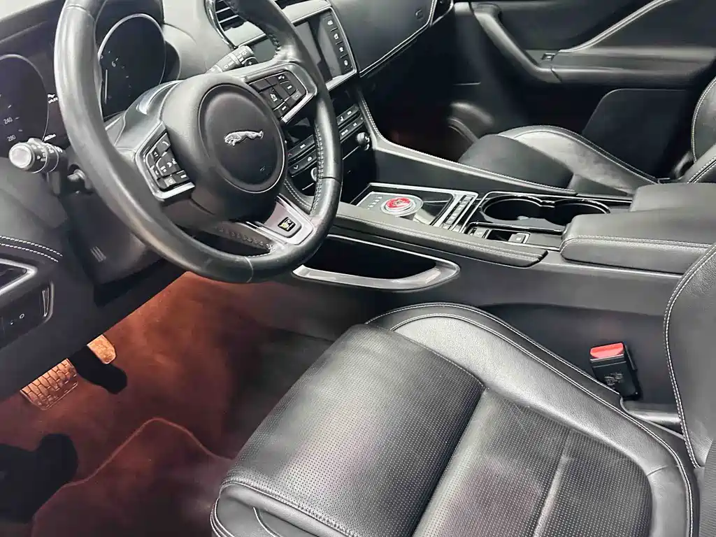 Jaguar Jaguar F-PACE 2016 3.0 SC AWD R-Sport 2017 - thumbnail 9