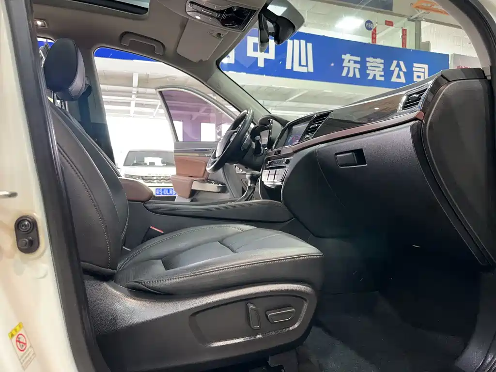 GAC Trumpchi GAC Trumpchi GS8 2017 320T 2WD Luxury Edition (7-seater) 2017 - thumbnail 14