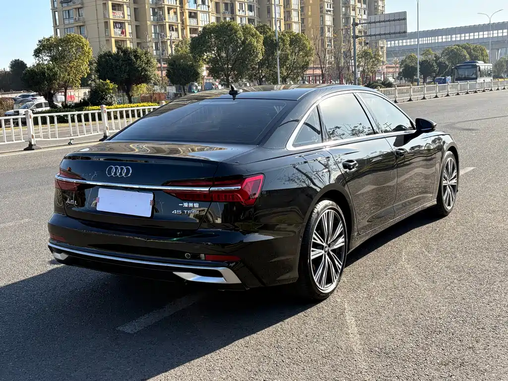 Audi Audi A6L 2024 45 TFSI Premium Elegant 2024 - thumbnail 2