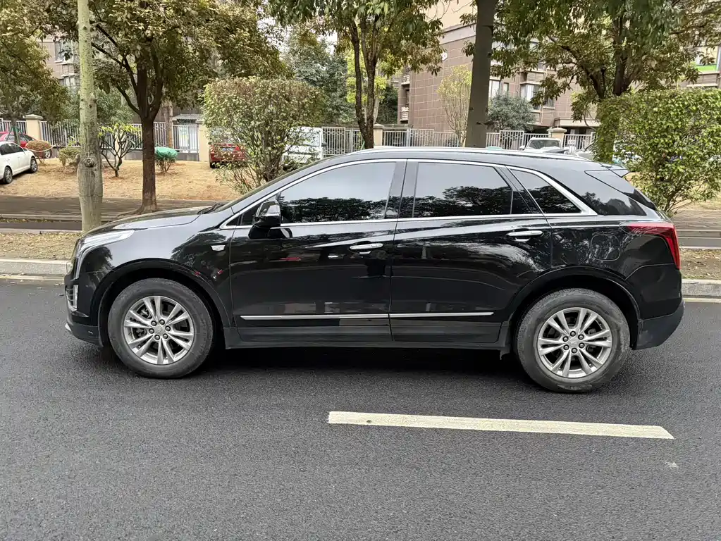 Cadillac Cadillac XT5 2022 2.0T FWD Luxury 2022 - thumbnail 4