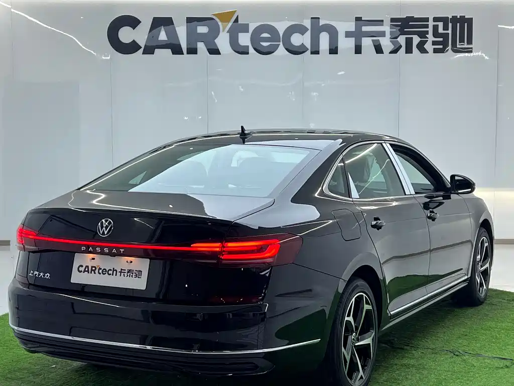 Volkswagen Passat 2026 Model Distinguished 330TSI Elite Edition 2026 - thumbnail 3