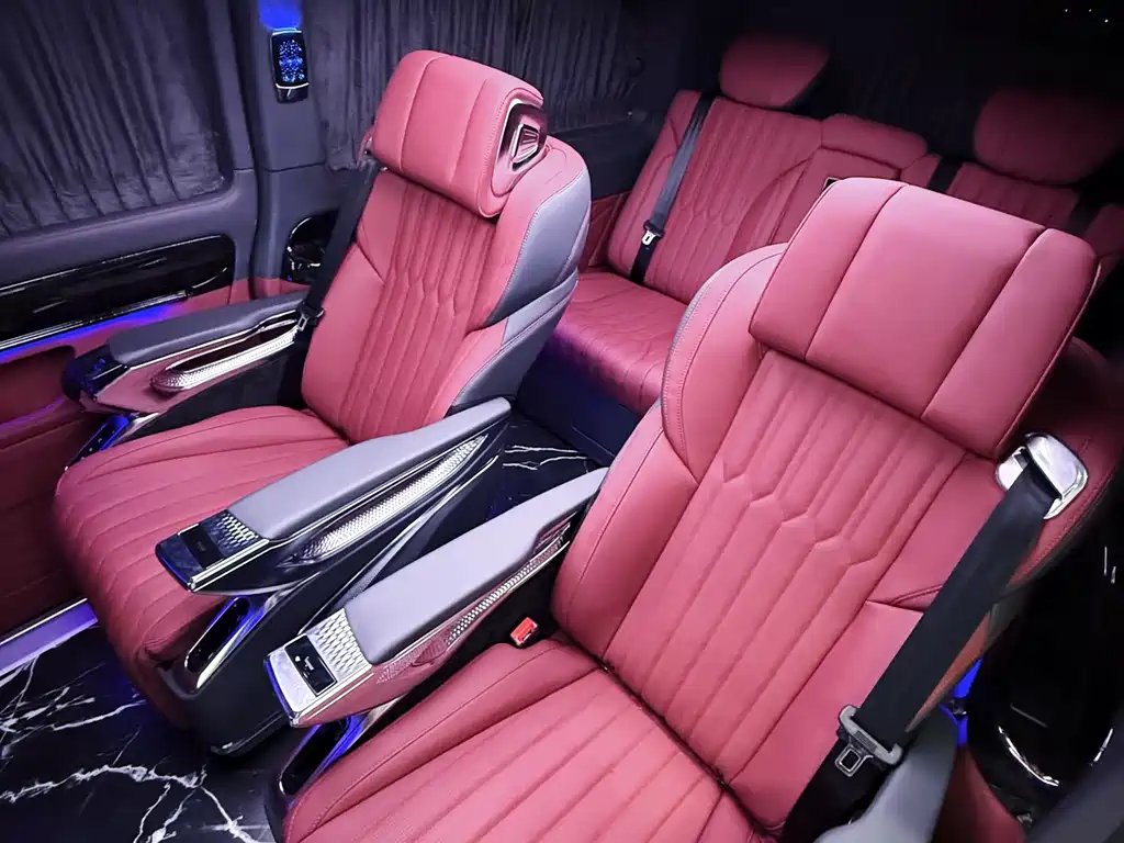 Mercedes-Benz Vito 2024 2.0T Business Edition 7-seater 2026 - thumbnail 8