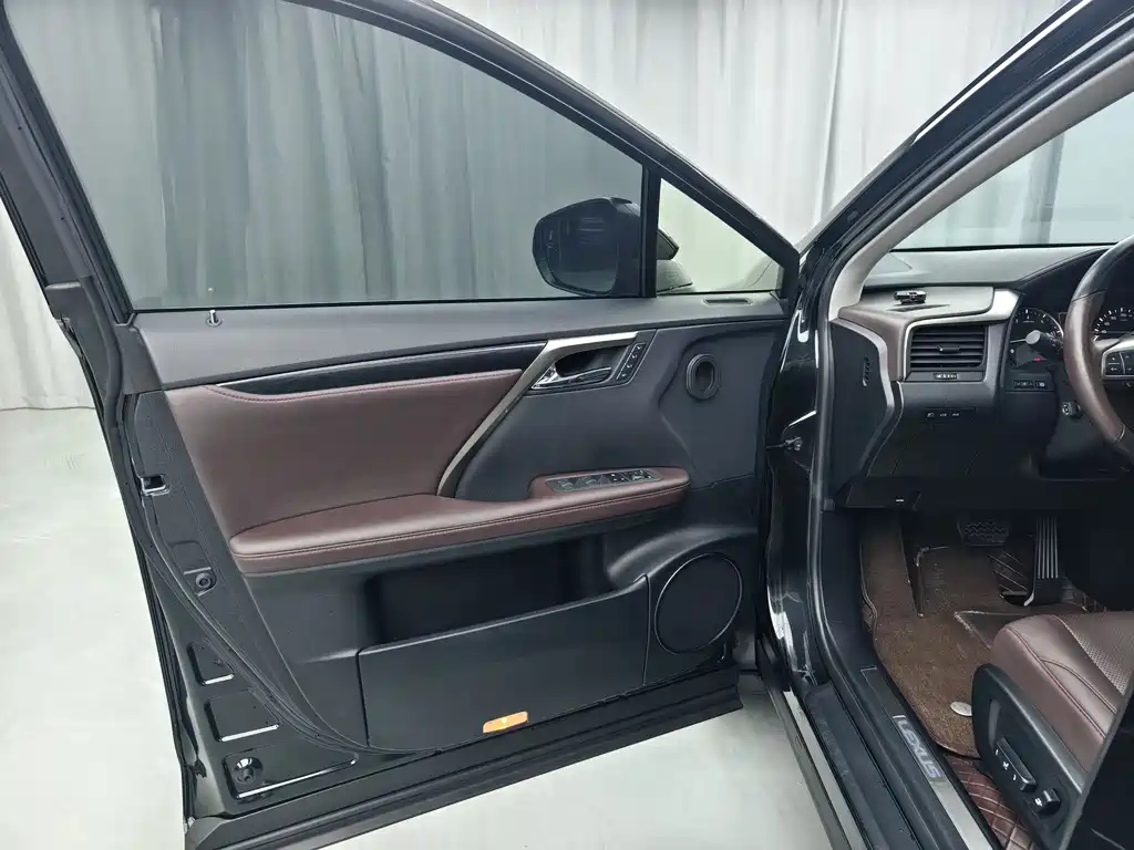Lexus Lexus RX 300 F Sport (2020 Facelift) AWD Comfort Version 2022 - thumbnail 7