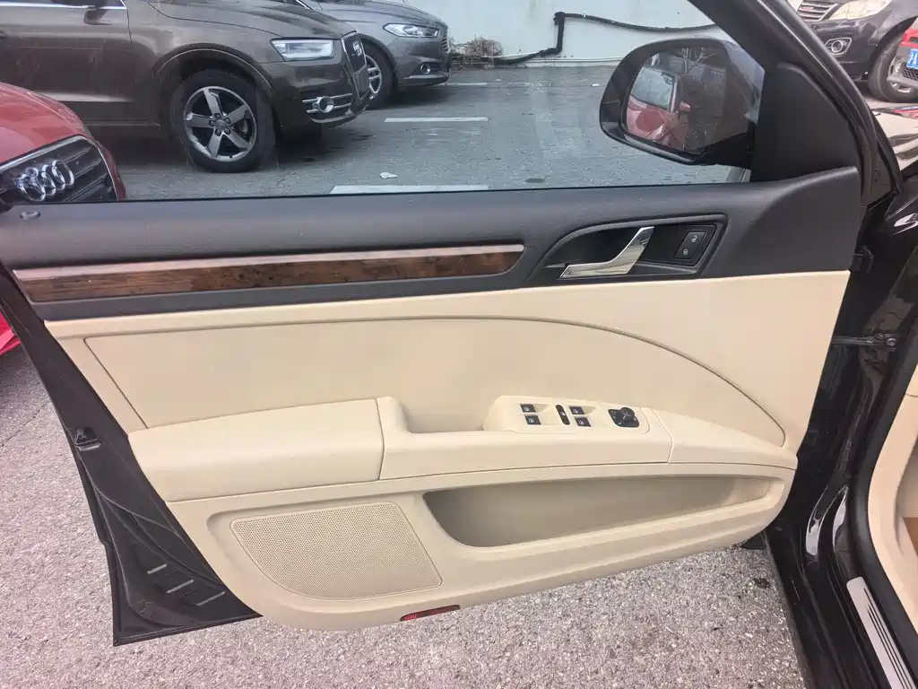 Škoda Škoda Superb 2013 1.8 TSI Automatic Prestige Edition 2014 - thumbnail 26