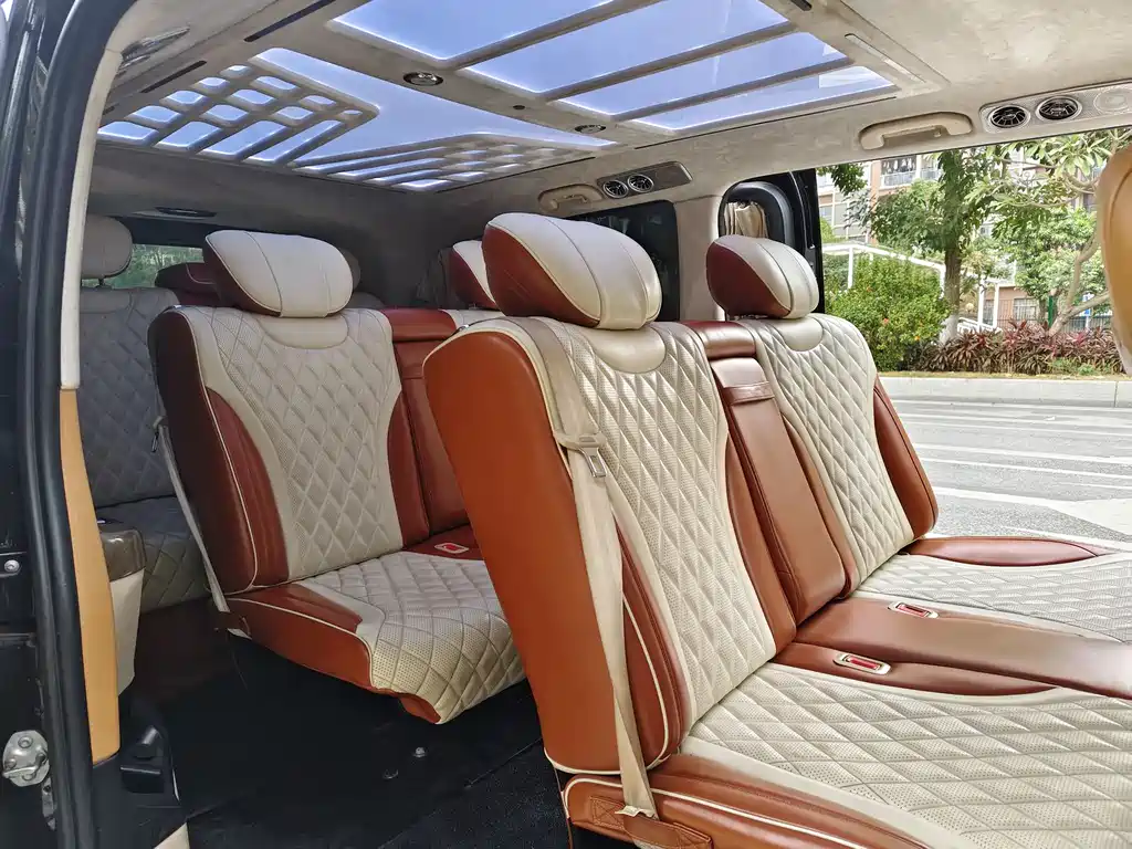 Mercedes-Benz Viano 2021 2.0T Business Edition 9-seater 2021 - thumbnail 12