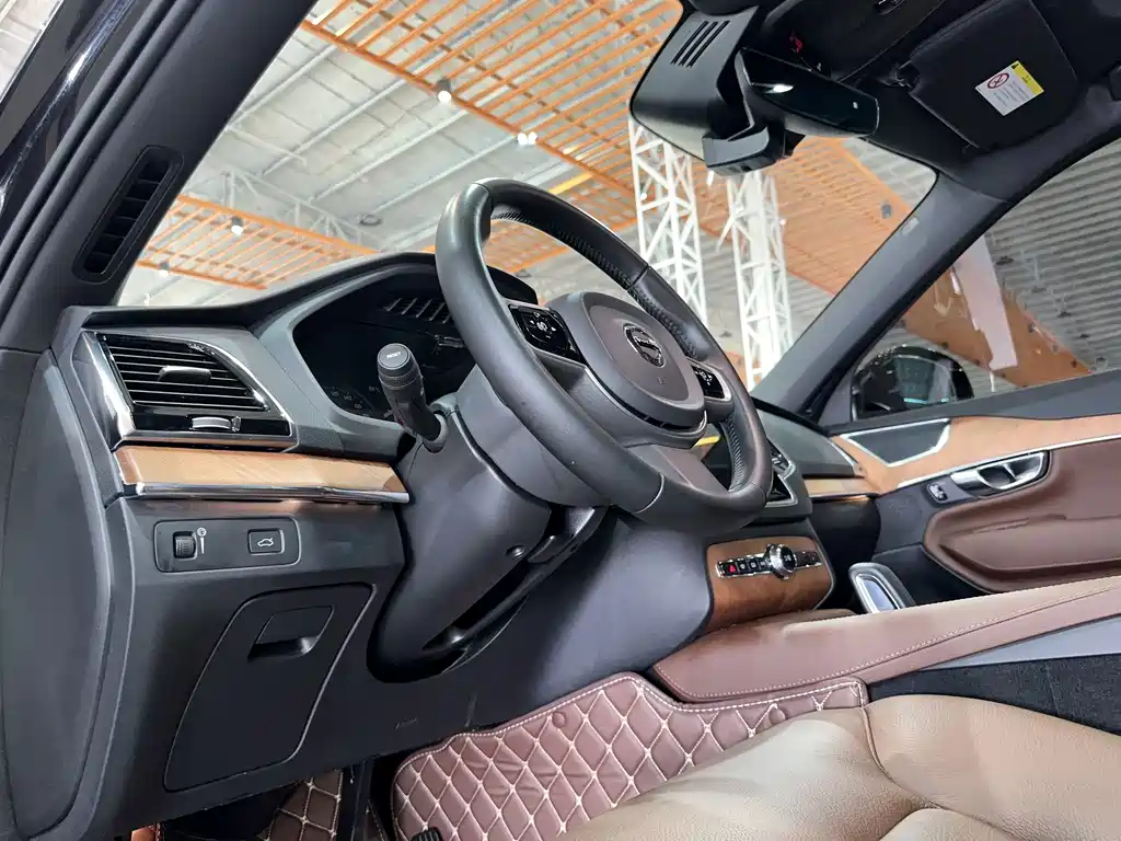 Volvo Volvo XC90 2021 B6 Momentum Luxury 7-seater 2021 - thumbnail 12
