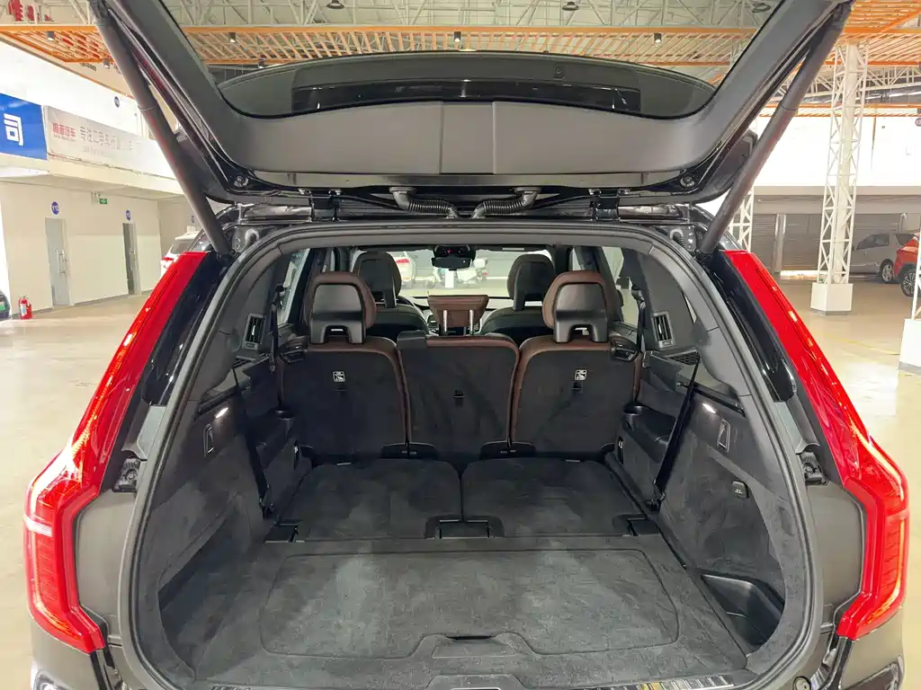 Volvo Volvo XC90 2021 B6 Momentum Luxury 7-seater 2021 - thumbnail 22
