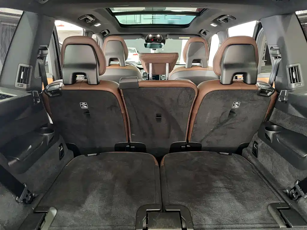 Volvo Volvo XC90 2021 B6 Momentum Luxury 7-seater 2021 - thumbnail 26
