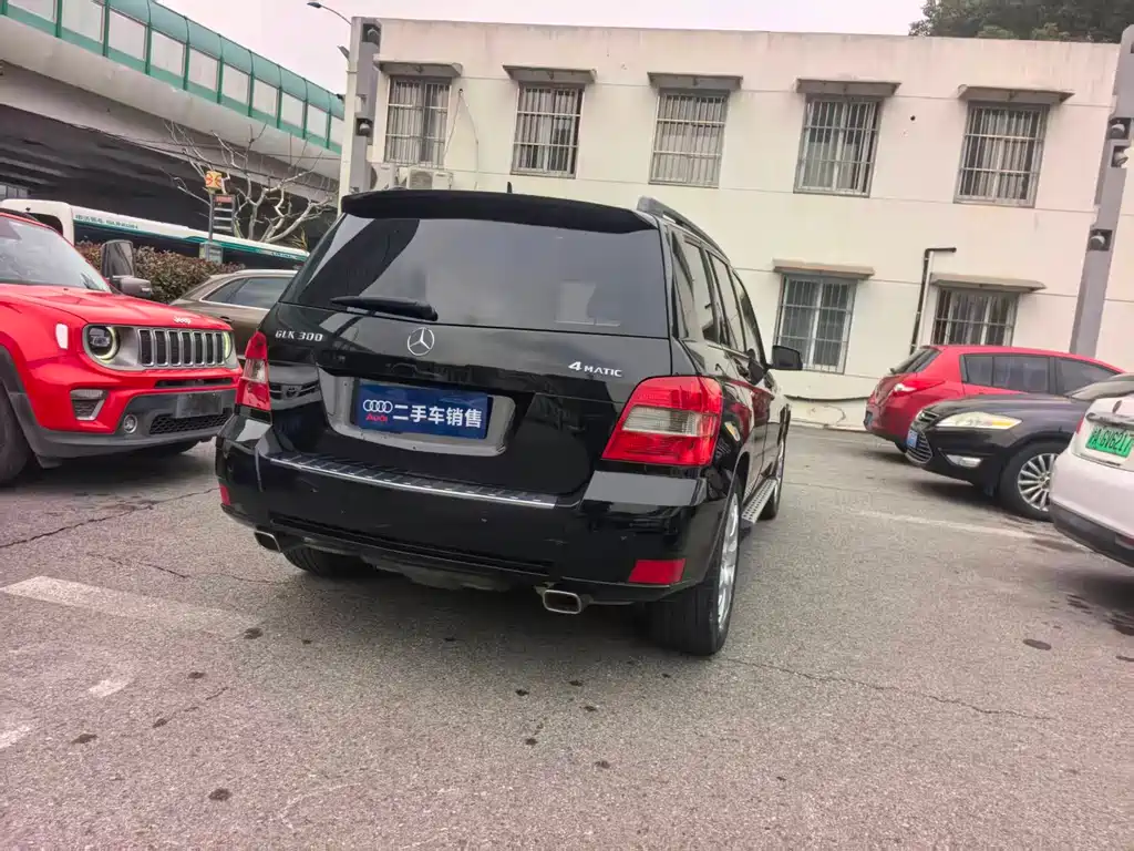 Mercedes-Benz Mercedes-Benz GLK-Class 2012 GLK 300 4MATIC Sport Edition 2013 - thumbnail 4