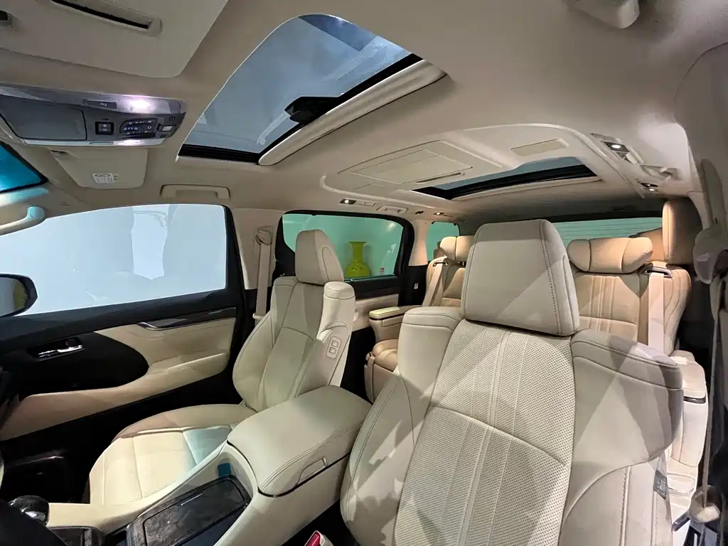 Toyota Alphard 2023 Crown Hybrid 2.5L HV Luxury Version 2023 - thumbnail 11