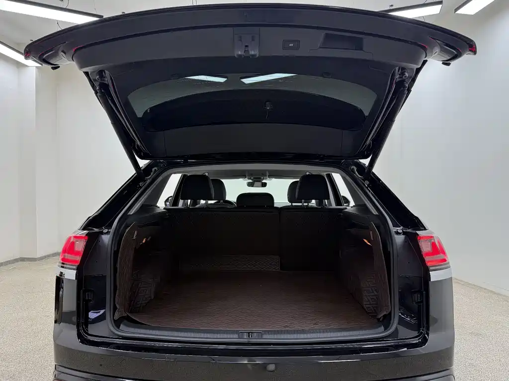 Volkswagen Teramont 2023 Teramont X 380TSI 4Motion Luxury Edition 2023 - thumbnail 18