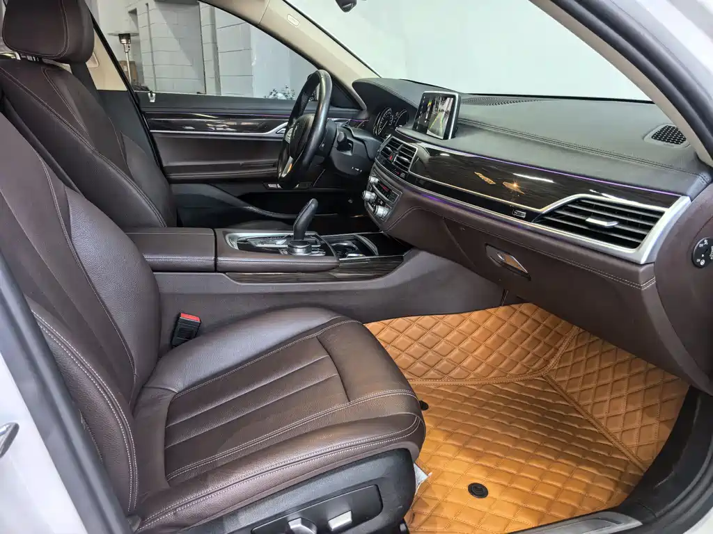 BMW BMW 7 Series 2017 730Li Leading Edition 2017 - thumbnail 17