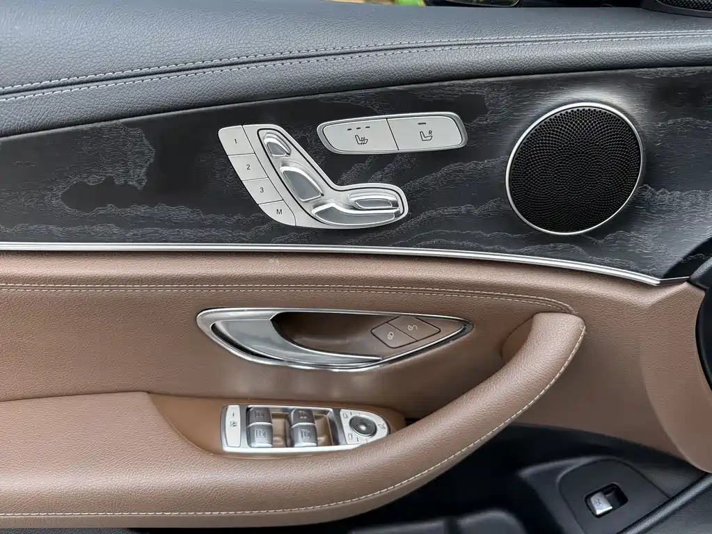 Mercedes-Benz Mercedes-Benz E-Class 2016 E 300 L Sport Style 2018 - thumbnail 5