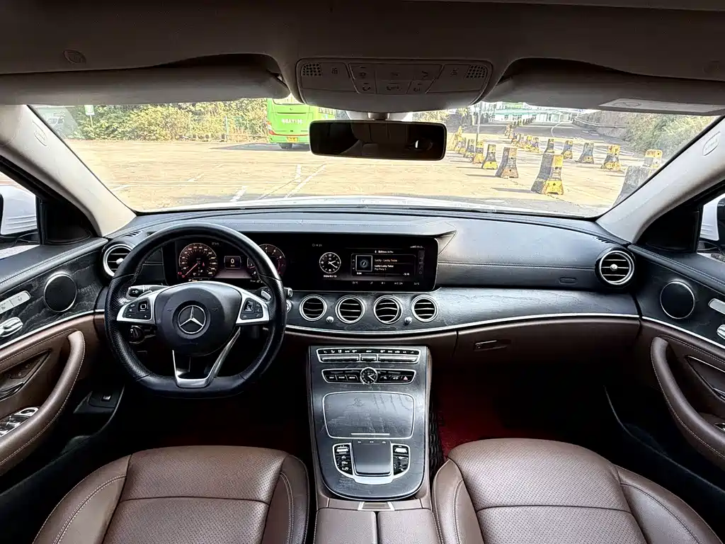 Mercedes-Benz Mercedes-Benz E-Class 2016 E 300 L Sport Style 2018 - thumbnail 9