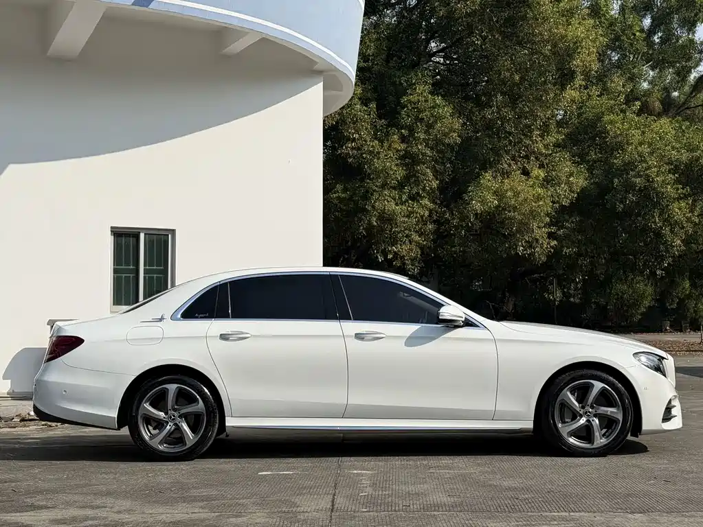 Mercedes-Benz Mercedes-Benz E-Class 2016 E 300 L Sport Style 2018 - thumbnail 11