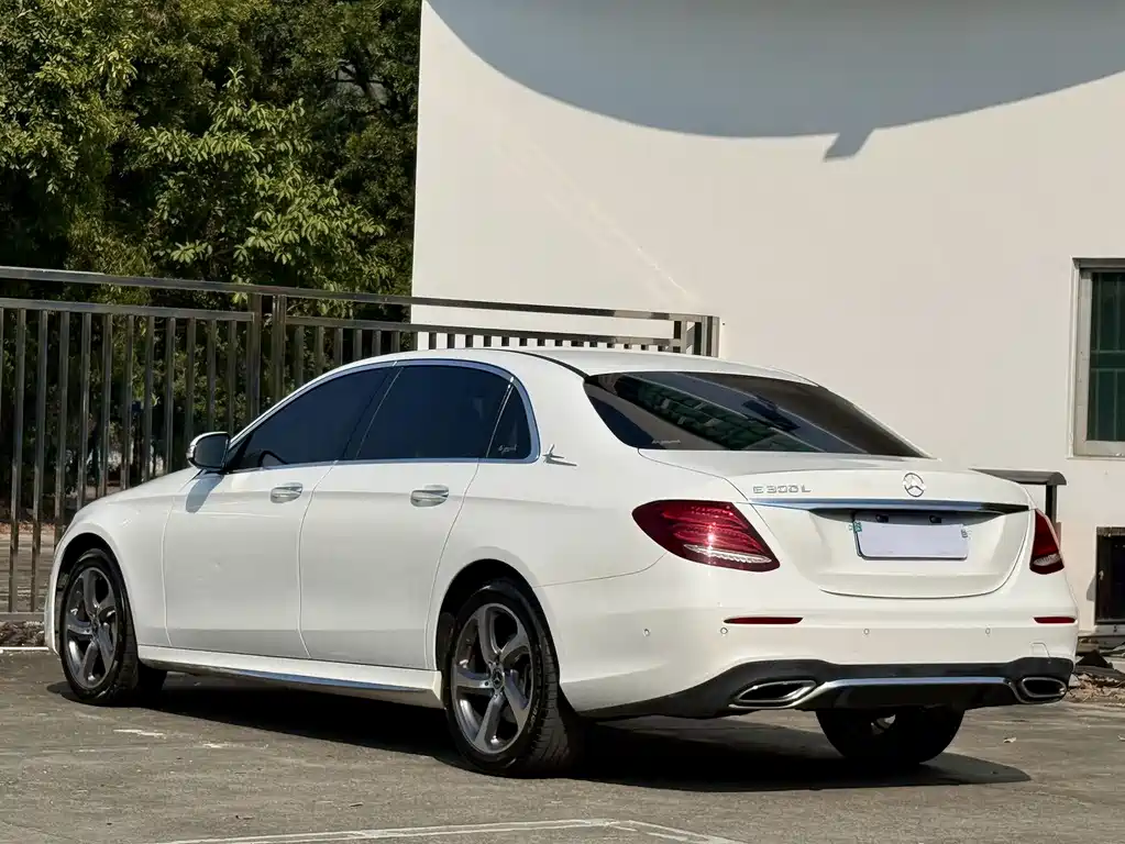 Mercedes-Benz Mercedes-Benz E-Class 2016 E 300 L Sport Style 2018 - thumbnail 14