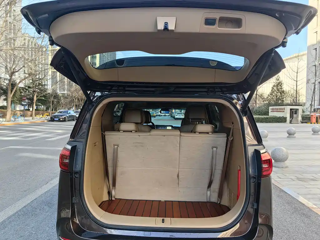 Buick Buick GL8 2020 ES Landmark 653T Luxury Edition 2020 - thumbnail 10