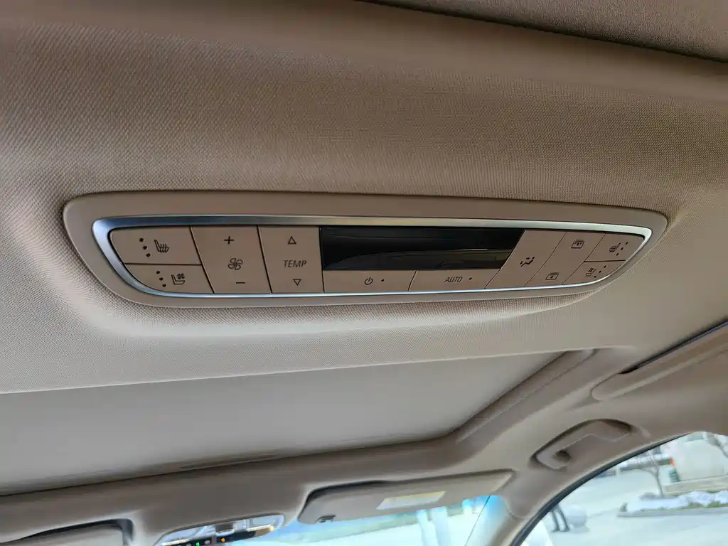 Buick Buick GL8 2020 ES Landmark 653T Luxury Edition 2020 - thumbnail 18