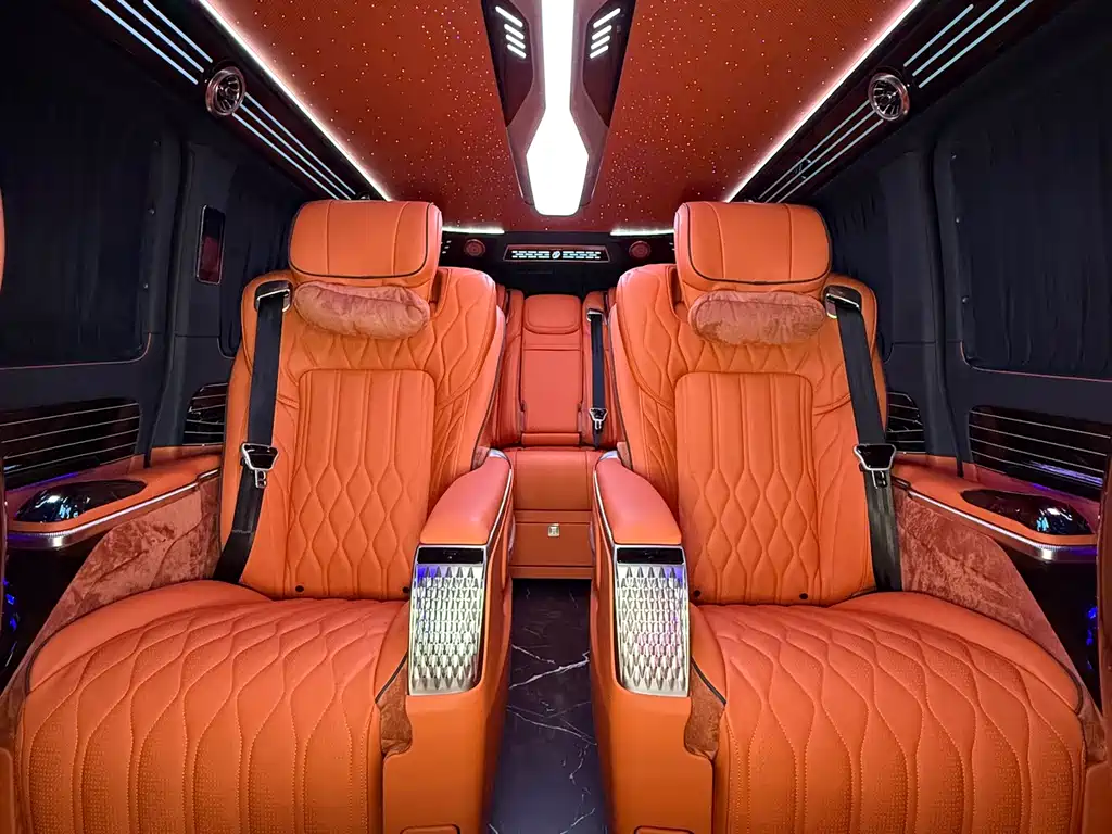 Mercedes-Benz Vito 2024 2.0T Business Edition 7-seater 2026 - thumbnail 9