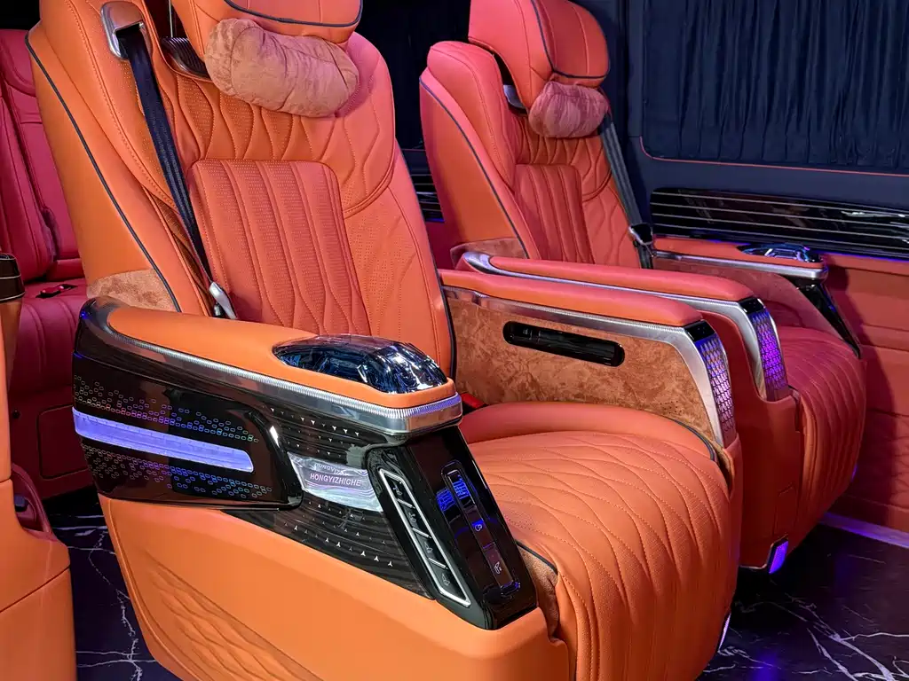 Mercedes-Benz Vito 2024 2.0T Business Edition 7-seater 2026 - thumbnail 12