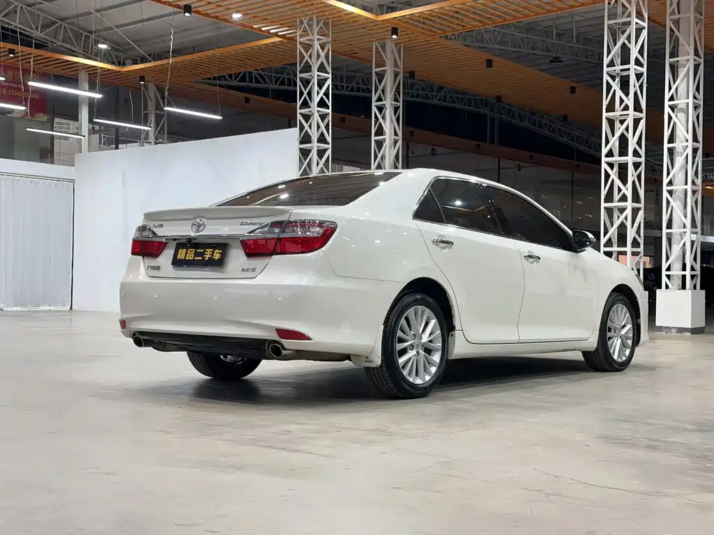 Toyota Toyota Camry 2015 2.5G Luxury Navigation Edition 2015 - thumbnail 2
